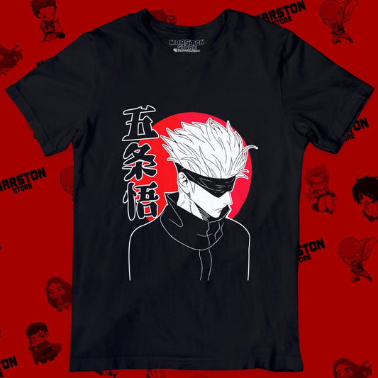 Polera negra Jujutsu Kaisen con diseño de Satoru Gojo