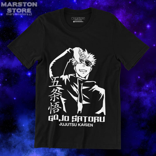 Polera negra Jujutsu Kaisen con diseño de Satoru Gojo