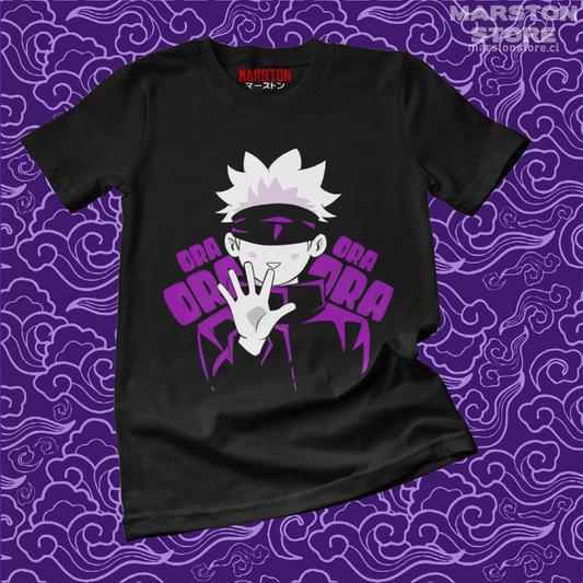 Polera negra Jujutsu Kaisen con diseño de Satoru Gojo