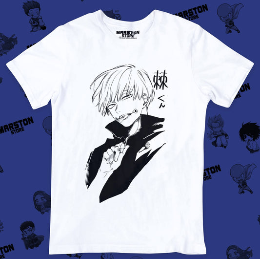 Polera blanca Jujutsu Kaisen con diseño de Toge Inumaki