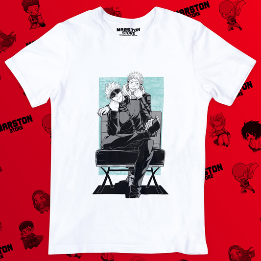 Polera blanca Jujutsu Kaisen con Yuji Itadori y Satoru Gojo