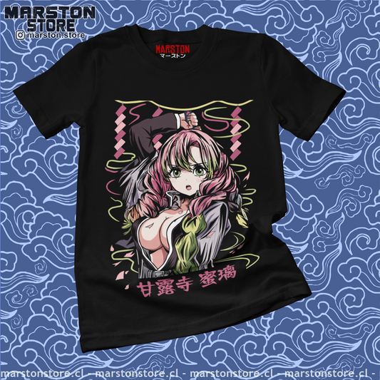 Polera negra Kimetsu no Yaiba Demon Slayer con diseño de Mitsuri Kanroji