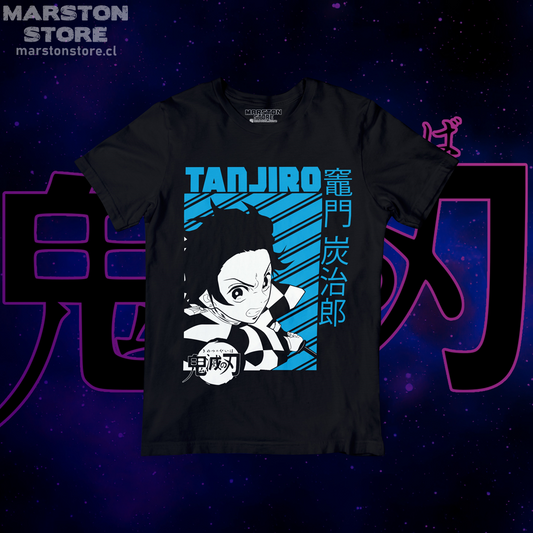 Polera negra con diseño de Kimetsu no Yaiba Demon Slayer