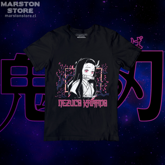 Polera negra con diseño de Kimetsu no Yaiba Demon Slayer