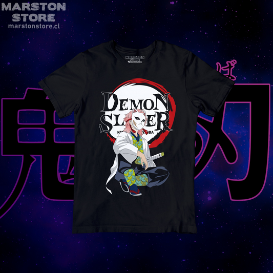 Polera negra con diseño de Kimetsu no Yaiba Demon Slayer