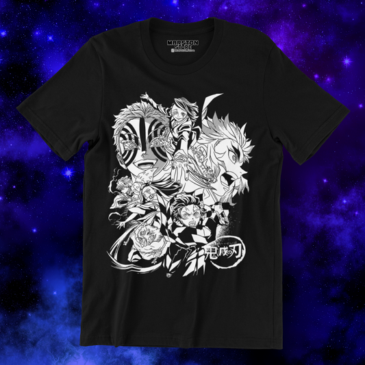 Polera negra con diseño de Kimetsu no Yaiba Demon Slayer