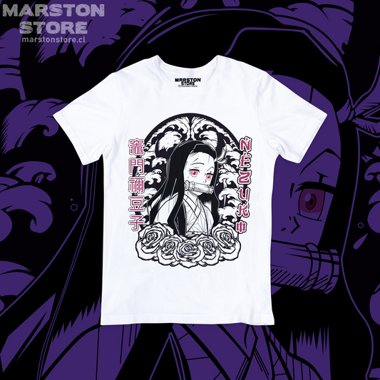 Polera blanca Kimetsu no Yaiba Demon Slayer con diseño de Nezuko Kamado