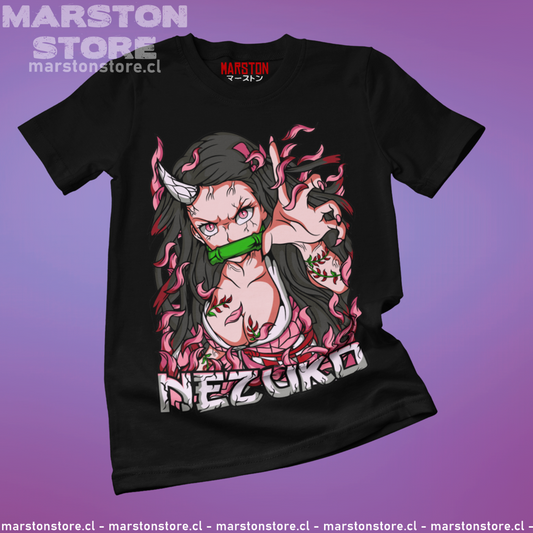 Polera negra Kimetsu no Yaiba Demon Slayer con diseño de Nezuko Kamado