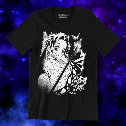 Polera negra Kimetsu no Yaiba Demon Slayer con diseño de Shinobu Kocho