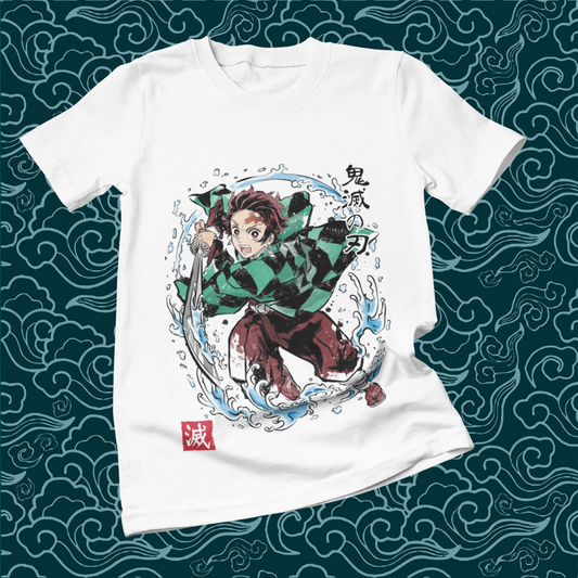 Polera blanca Kimetsu no Yaiba Demon Slayer con diseño de Tanjiro Kamado