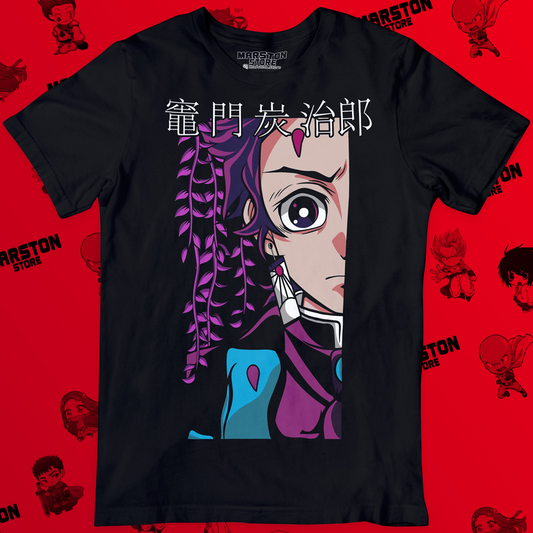 Polera negra Kimetsu no Yaiba Demon Slayer con diseño de Tanjiro Kamado