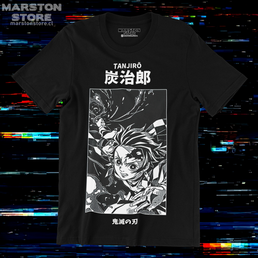 Polera negra Kimetsu no Yaiba Demon Slayer con diseño de Tanjiro Kamado