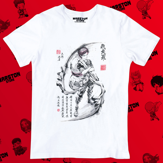 Polera blanca Naruto con diseño de Gaara