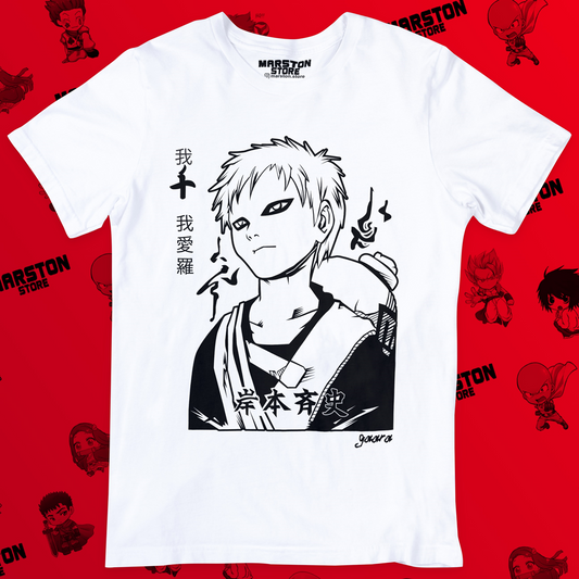 Polera blanca Naruto con diseño de Gaara