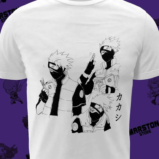 Polera blanca Naruto con diseño de Kakashi Hatake