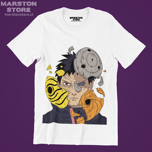 Polera blanca Naruto con diseño de Obito Uchiha