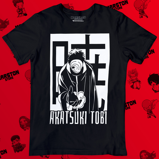 Polera negra Naruto con diseño de Obito Uchiha