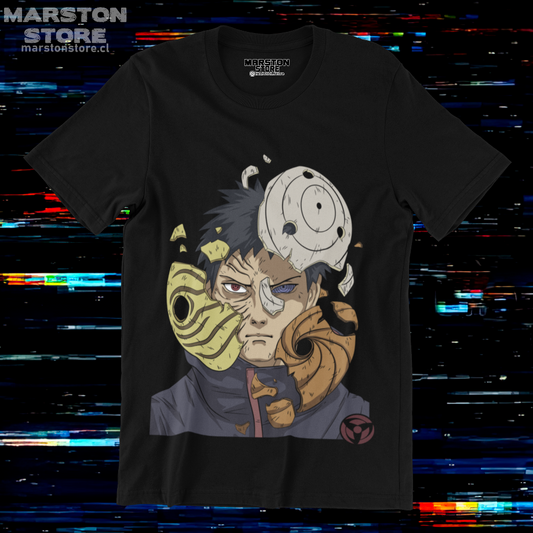 Polera negra Naruto con diseño de Obito Uchiha