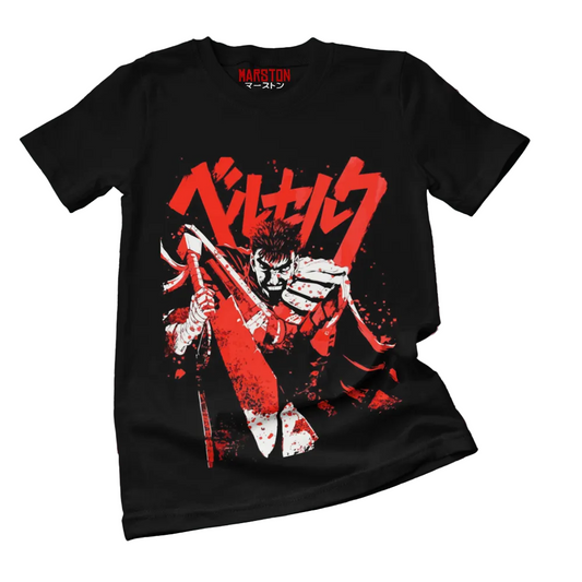 Polera negra de Berserk con diseño de Guts