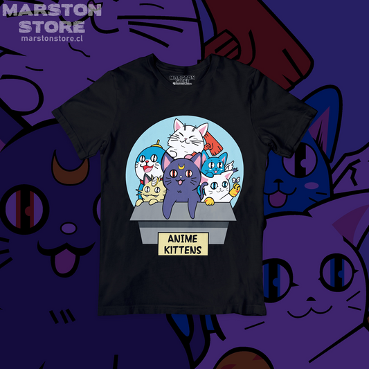 Polera negra crossover anime con Gatomon, Luna, Meowth, Doraemon y Karin