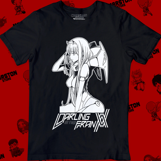 Polera negra de Darling in the Franxx con Zero Two