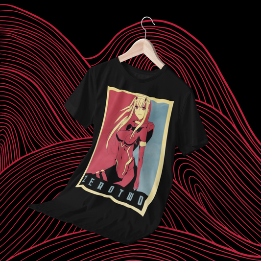 Polera negra de Darling in the Franxx con Zero Two