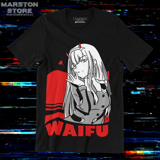 Polera negra de Darling in the Franxx con Zero Two