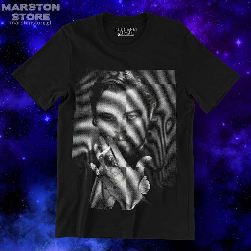 Polera negra de Django Unchained con Calvin J. Candie