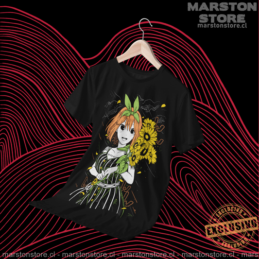 Polera negra de Go-Toubun no Hanayome con Yotsuba Nakano