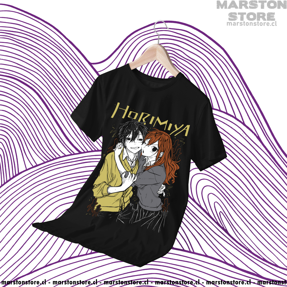 Polera negra de Horimiya