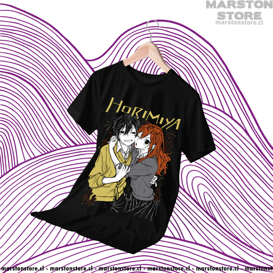 Polera negra de Horimiya