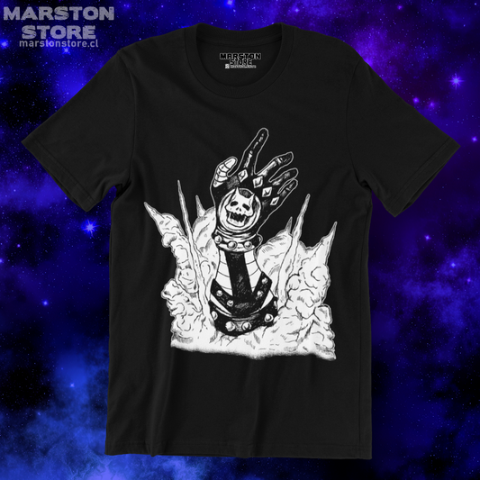 Polera negra de JoJo's Bizarre Adventure con diseño anime