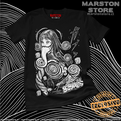 Polera negra de Junji Ito con diseño de Uzumaki