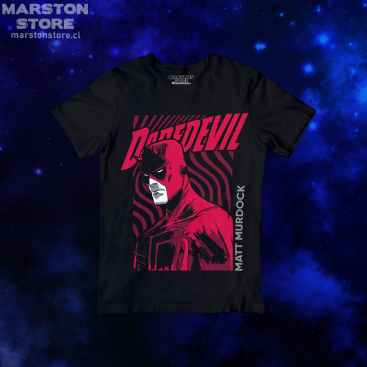 Polera negra Marvel con Daredevil