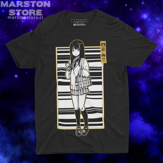 Polera negra de Mieruko-chan