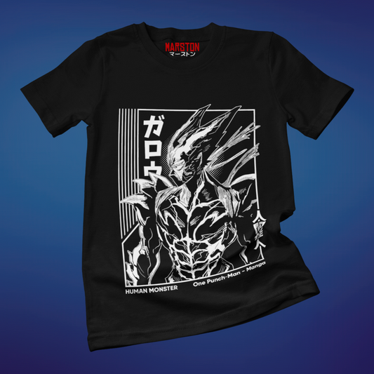 Polera negra de One Punch Man con Garou