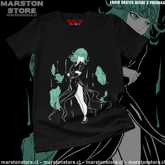 Polera negra de One Punch Man con Tatsumaki