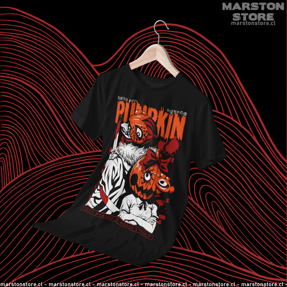 Polera negra de Pumpkin Night con Naoko Kirino