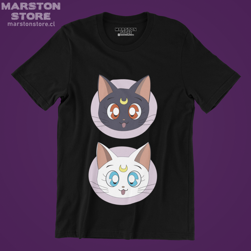 Polera negra de Sailor Moon con diseño anime