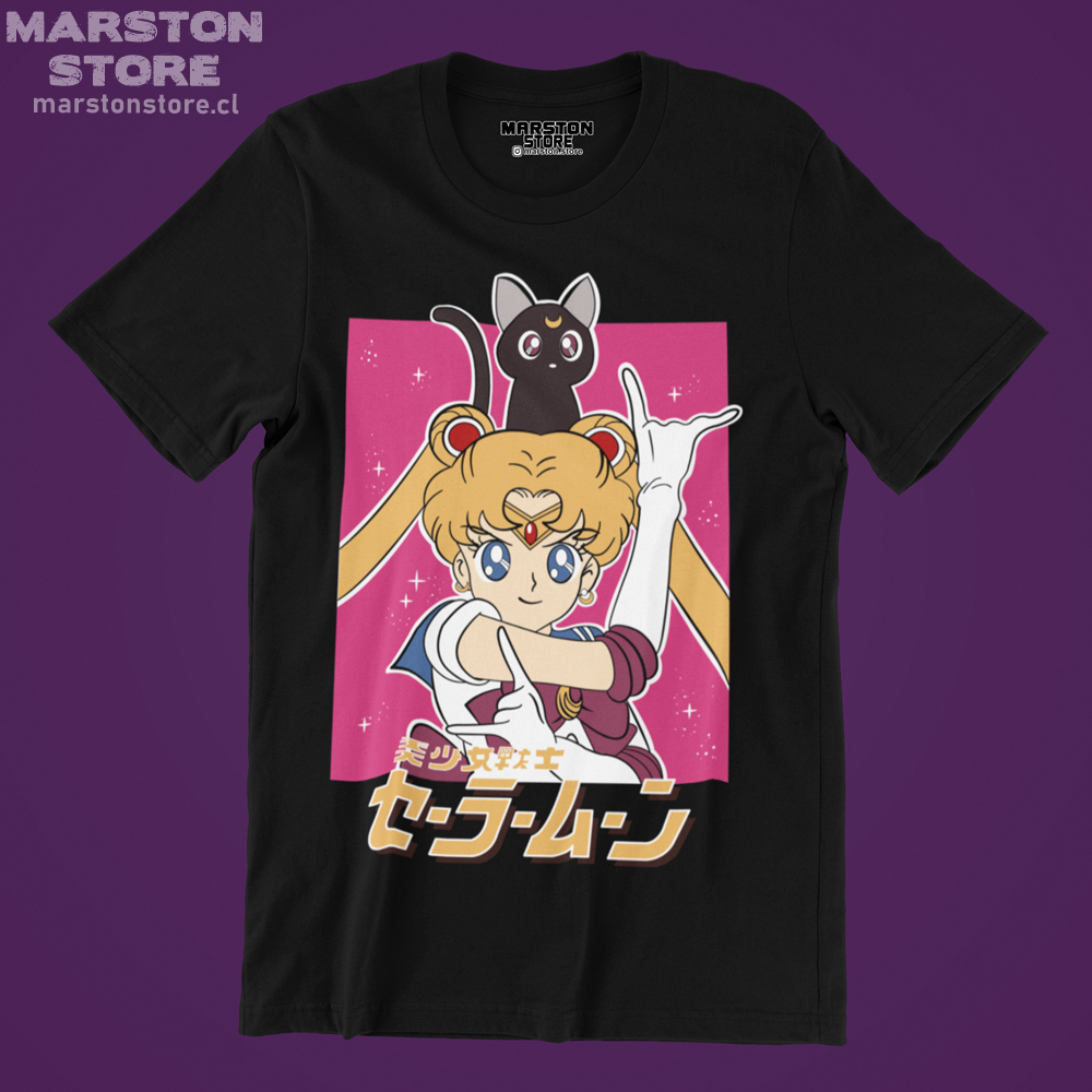 Polera negra de Sailor Moon con diseño anime