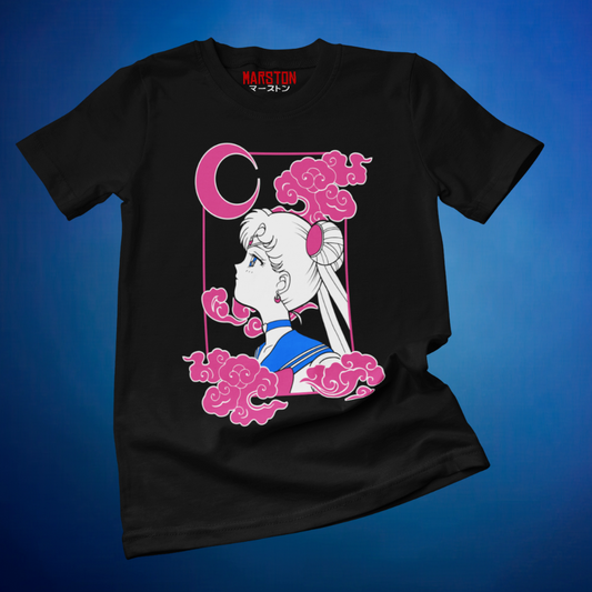 Polera negra de Sailor Moon con Usagi Tsukino, conocida como Serena