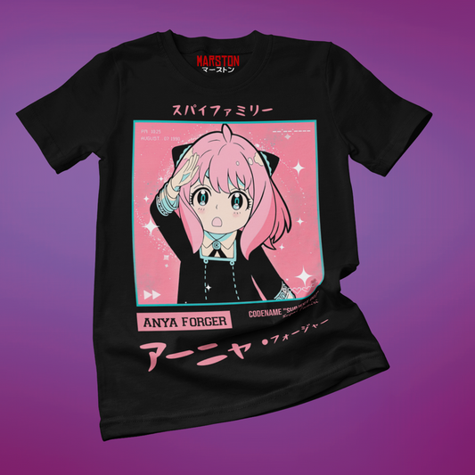 Polera negra de Spy x Family con Anya Forger