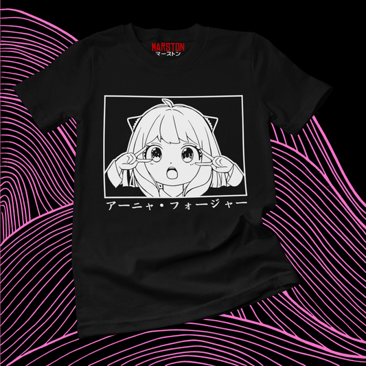 Polera negra de Spy x Family con Anya Forger