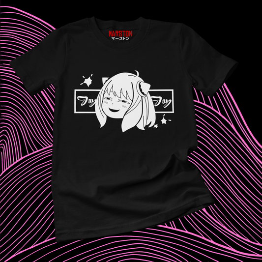 Polera negra de Spy x Family con Anya Forger