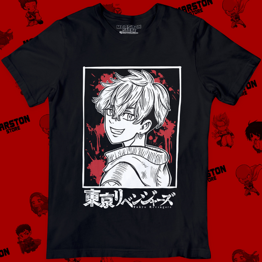 Polera negra de Tokyo Revengers con Chifuyu Matsuno