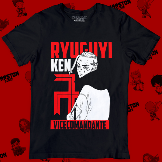 Polera negra de Tokyo Revengers con Ken Ryuguji (Draken)