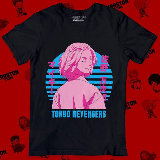 Polera negra de Tokyo Revengers con Manjiro Sano (Mikey)