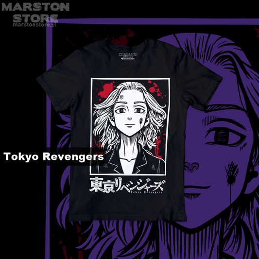 Polera negra de Tokyo Revengers con Manjiro Sano (Mikey)