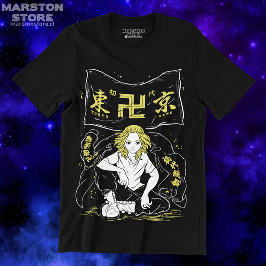 Polera negra de Tokyo Revengers con Manjiro Sano (Mikey)