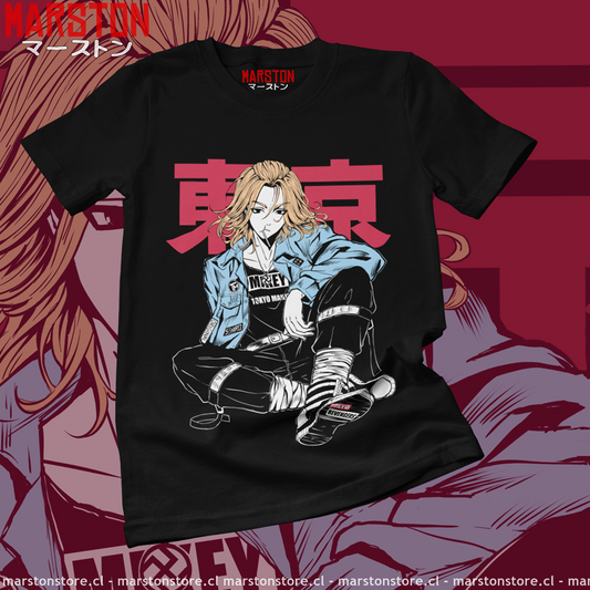 Polera negra de Tokyo Revengers con Manjiro Sano (Mikey)